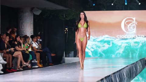 Valentina Valderrama is AMAZING Miami Swim Week Canon R3