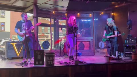 The Leah Crose Band Featuring Trent Hollingsworth - Kings of Leon “Sex On Fire” Cover