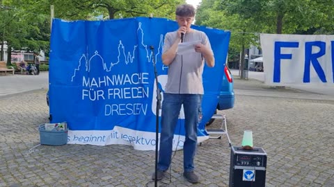 Mahnwache für Frieden Dresden, Stefan, trägt aktuelle Ereignisse der letzten Woche vor 17.o6.2024