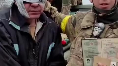 Kherson, Ukraine: Ukraine soldiers detain civilians