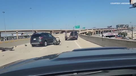 VIDEO: Two cars involved in road rage on Dallas highway