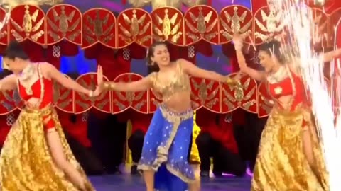 Rashmika_Mandanna_Dance_performance_@_ipl_Opening_ceremony_2023_Full_Video