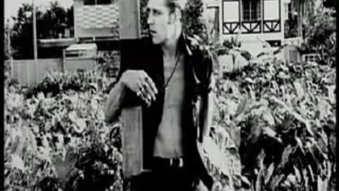 The Clash - Guns of Brixton (1979)