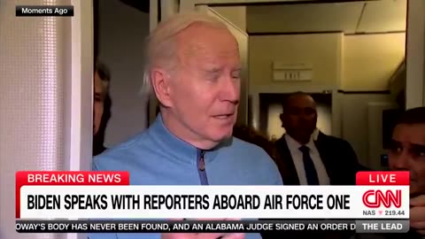 Malfunctioning mask mishap! What's up with the ass chin, Biden?