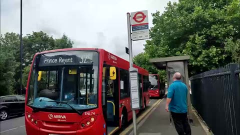 London bus roofride attempt