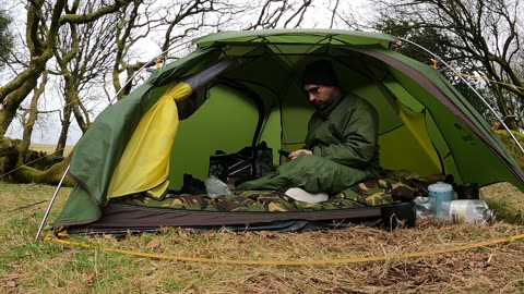 Getting changed in the tent. Speedlapse GoPro March 2023