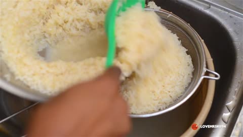 How To Make Smokey Party Jollof Rice