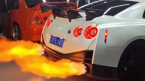 Nissan GTR35 Exhaust Flames