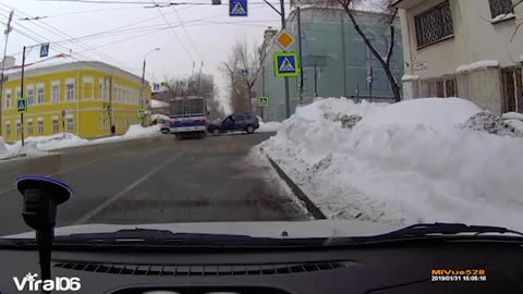 Funny Russians car crashes - Winter edition compilation