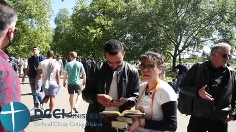 That's a big differnce - Different Arabic qurans cause people to lie. Speakers Corner