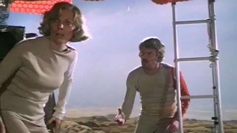 Space 1999 S01E20 Missing Link