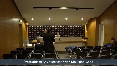 Mourinho's 10 second news conference