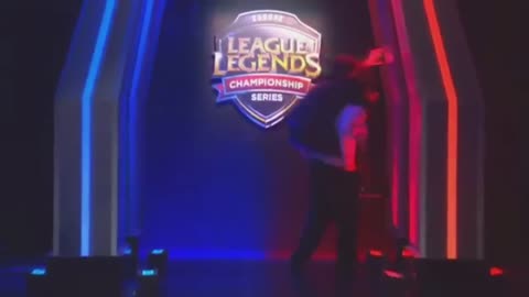 35 Minutes Of The Funniest Moments In League of Legends Competitive History