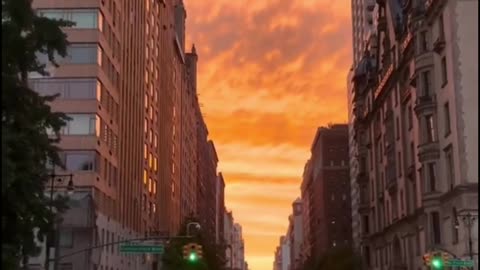 City destinations series : Breathtaking New York sunset is where are our mind currently at