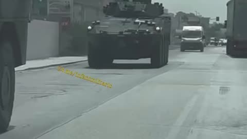 Italian military on the move in Italy