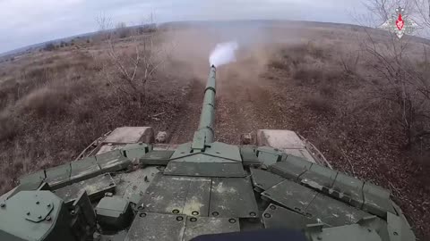 Crews of T-90M Proryv tanks of Central MD are engaged in combat training