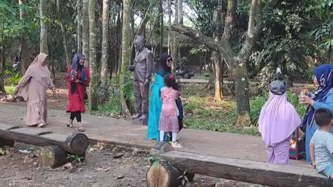 STATUE PRANK, FUNNY, JUST FOR LAUGHING, JAKARTA INDONESIA, lucu patungprank