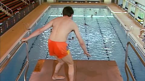 Mr. Bean Funny Diving Experience/ Funny Clips