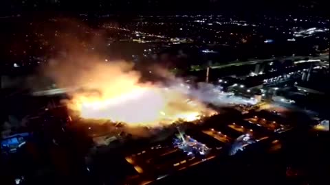 Major blaze hits UK packaging plant