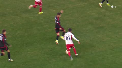 MLS Bend it like Gil! Revs maestro hits inch-perfect golazo
