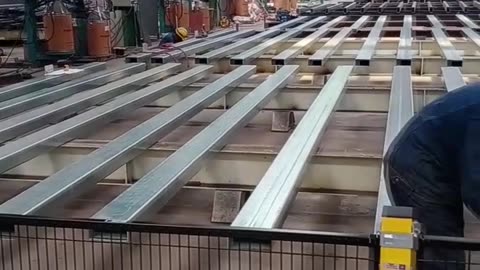 Application of galnanized square tube in steel building