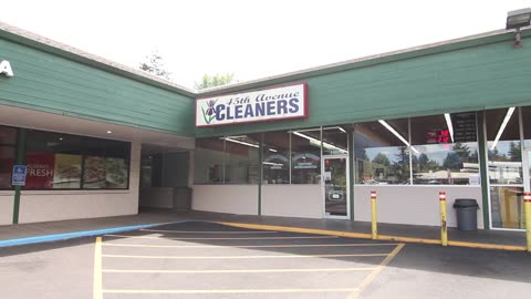 45th Ave Cleaners - Video Business Card Example