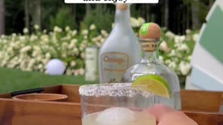 Learn how to make the perfect margarita!🍋🍸