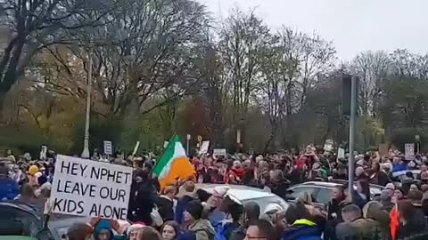 Thousands of parents with their children striking in Dublin