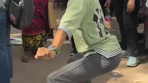 Market Mayhem: Hilarious Dance Break in the Public Market!
