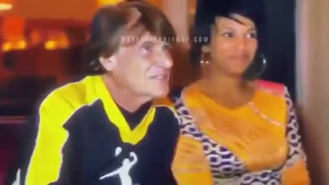 Peter Nygard discute a compra de óvulos de mulheres negras e bebês abortados.