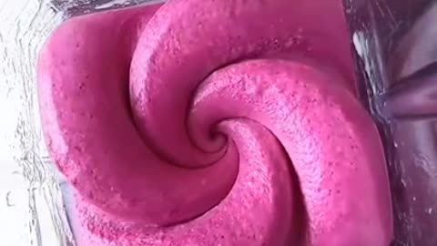 Adding coloring to a smoothie