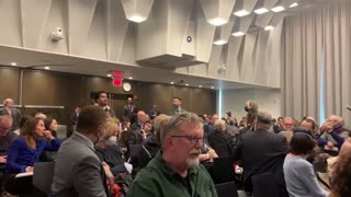 Angry Citizen confronts executive editors for New York times about Ukraine war gets thrown Out