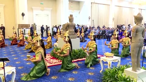 Cambodia welcomes return of stolen artifacts