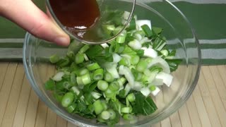 Bok Choy Salad With Sesame Crunch in 7 minutes