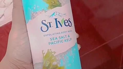 St Ives Exfoliating body wash.#bodywash #stivesbodywash #exfoliating