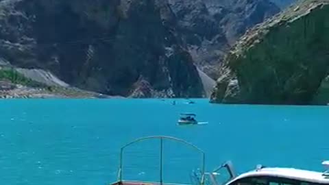 attabad lake pakistan