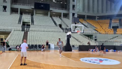 shooting drills in the Greek national team practice