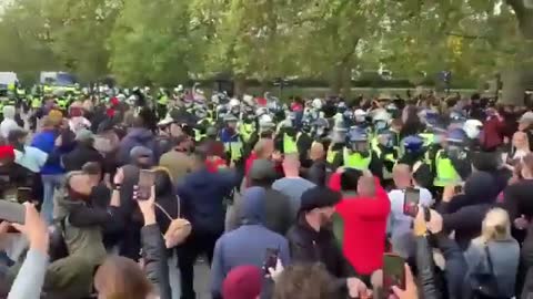 Hyde park in London anti lockdown protest_5