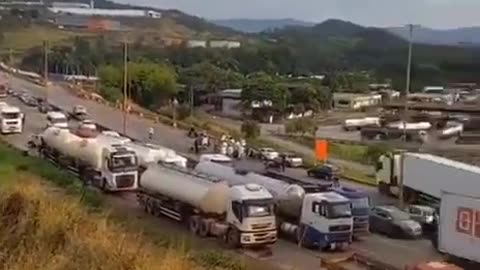 A truckers' strike began last night in Brazil and is expected to expand over the next few days.