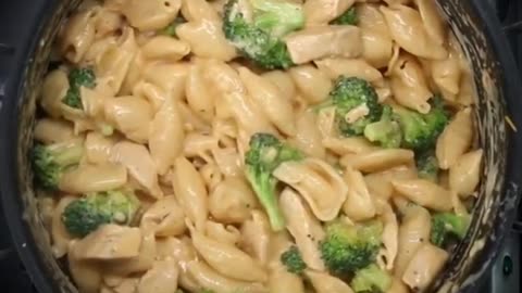 The Secret to Irresistible Broccoli Cheddar Chicken Pasta