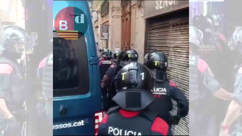 Dos detenidos en una asociación cannábica del Gòtic que vendía marihuana y hachís a turistas