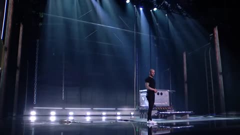 ALL PERFORMANCE FROM illusionist Darcyoake!Britain's got talent
