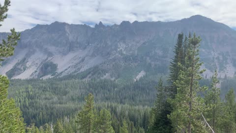 Eastern Oregon – Strawberry Lake + Wilderness – Mountain Views – 4K
