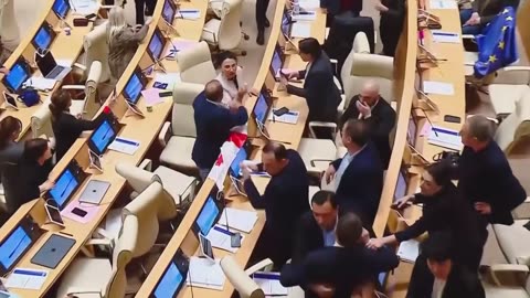 Breaking 🚨a peaceful fight erupt in Georgian Parliament during discussion over divisive bill.