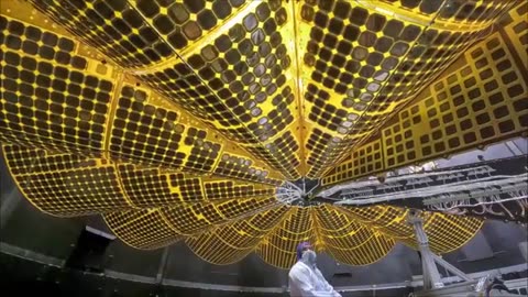 Nasa's lucy mission extended its solar arrays