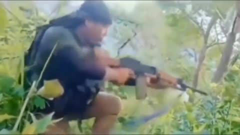 🔫 Manipuri Insurgent Attacks Indian Police with Captured INSAS Rifle | Real Combat Footage