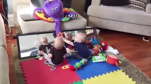 Best Videos Of Cute and Funny Twin Babies - Twins Baby Videos