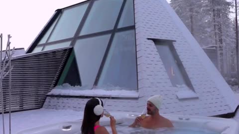 The most #Romantic #Jacuzzi With #sweet #Couple 💓💓