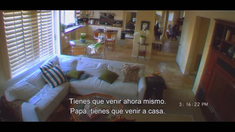 Esta Chica Descubre que su madrastra está poseída Actividad paranormal 2 Clip en Español