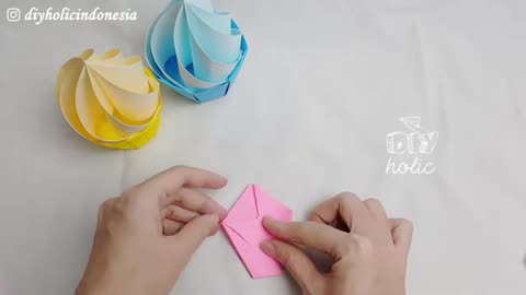 Easy Origami Cupcake | Paper Cupcake Craft Idea